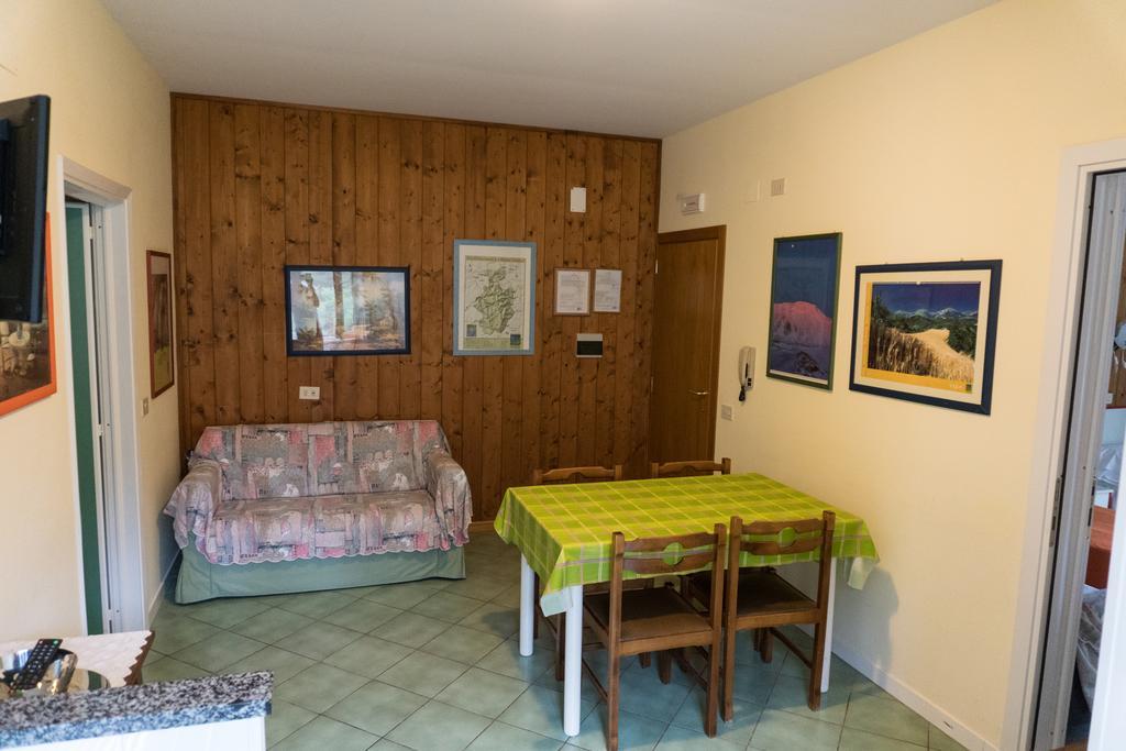 B&B Apartments Casa Sullavalle Montefortino Exterior foto