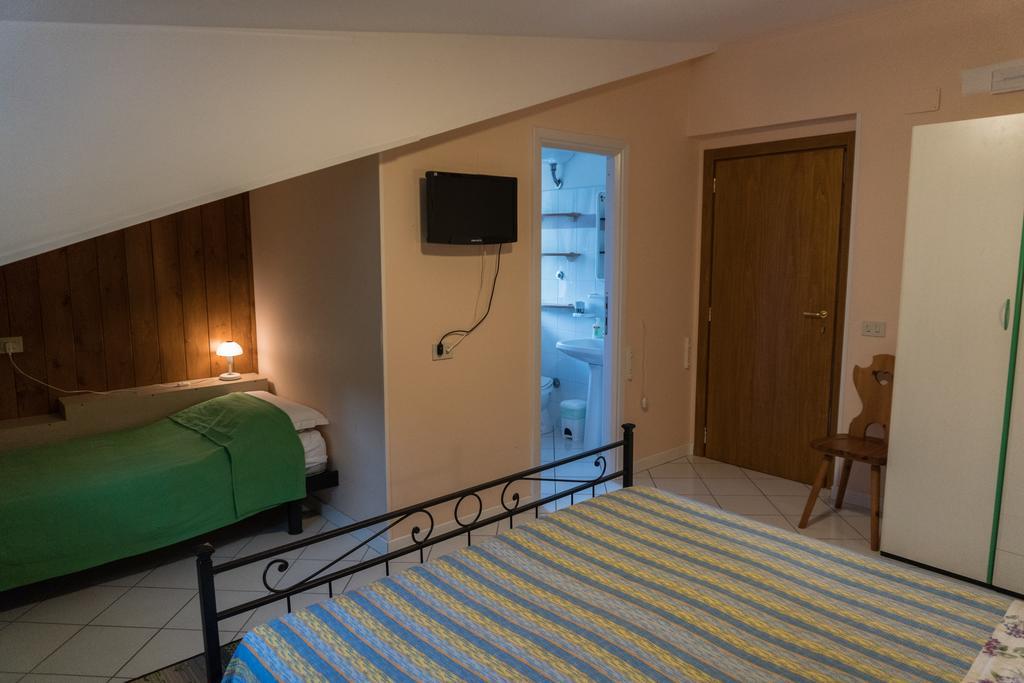 B&B Apartments Casa Sullavalle Montefortino Exterior foto
